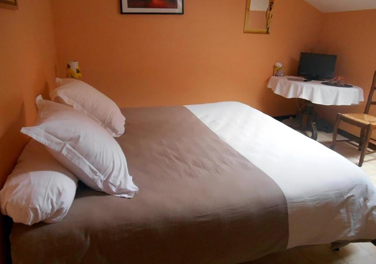 Auberge de la Valette Saint-Izaire Extérieur photo
